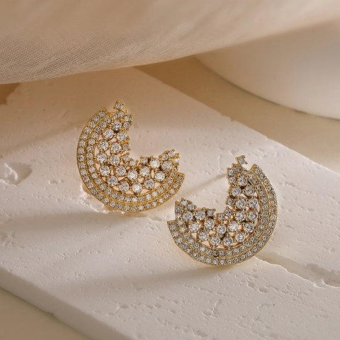Heart Geometric Stud Earrings 18K Gold Plated Copper Cubic Zirconia Inlaid Luxury Style For Women