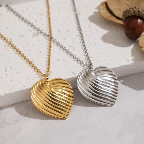 Collar Colgante Corazón Acero Inoxidable Textura Ondulada Chapado En Oro Impermeable Hipoalergénico Joyas Moda Mujer