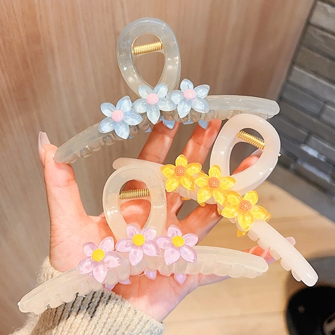 Women Korean Style Large Acrylic Flower Hair Claw Clip Jelly Color Non-Slip Shark Hairpin Sweet Hair Decoration Accessory
