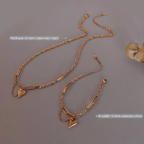Heart Charm Necklace And Bracelet Titanium Steel 18K Gold Plated Asymmetric Paperclip Chain Elegant Fashion For Women