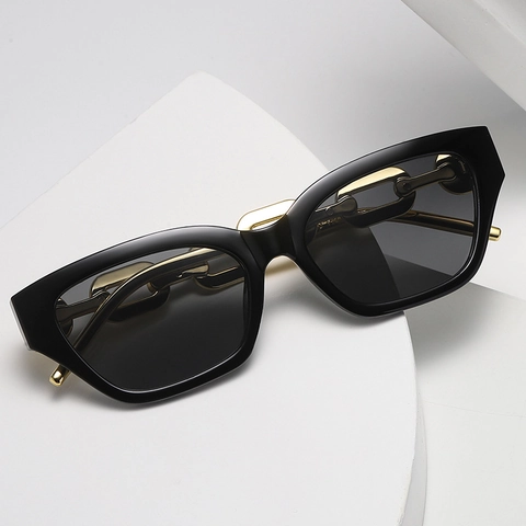 Occhiali Da Sole Cat Eye Montatura PC Aste In Metallo A Catena Dorata Retro Quadrati Protezione UV Moda Hip Hop Per Donne