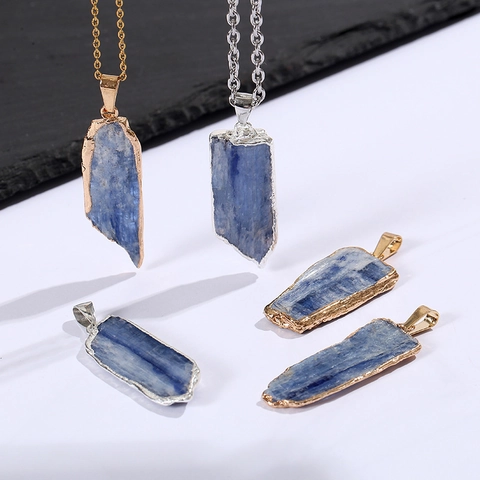 Natürlicher Kyanit Rohstein Anhänger Halskette Unregelmäßiger Blauer Kristall Gold Silber Vergoldet Boho Schmuck Damen