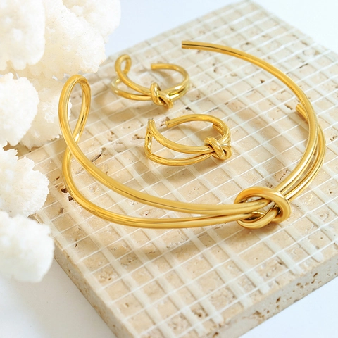 Minimalistisches Knoten Armband Und Ring Titanstahl 18K Vergoldet Zweilagig Verdreht Offen Verstellbar Schmuck Damen