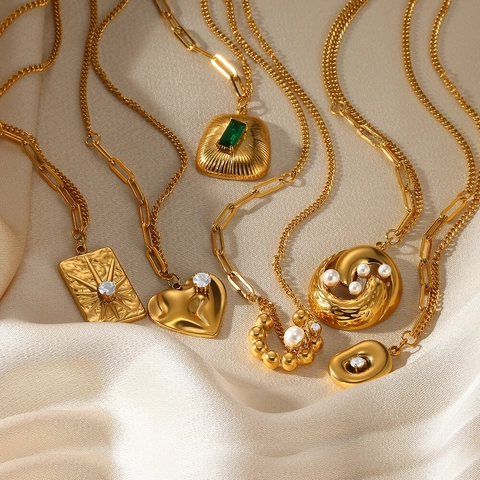 Collana Con Pendente A Cuore In Acciaio Inossidabile Placcato Oro 18K Vintage Con Perla Artificial Zircone Catena Geometrica Per Donna