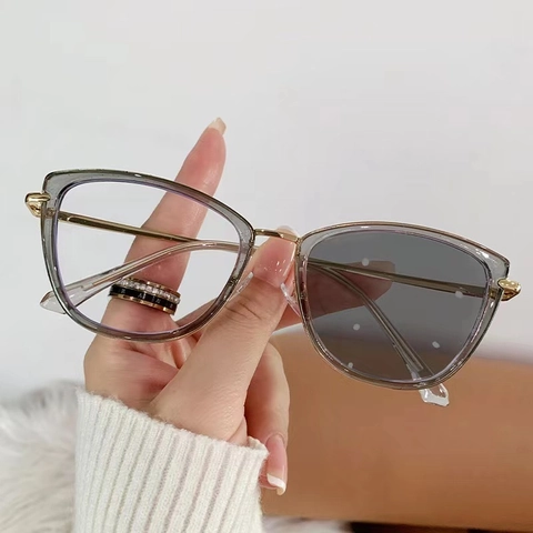 Occhiali Da Sole Cat Eye Da Donna Anti Luce Blu Fotocromatici Montatura Grande PC Metallo Moda Retro Outdoor