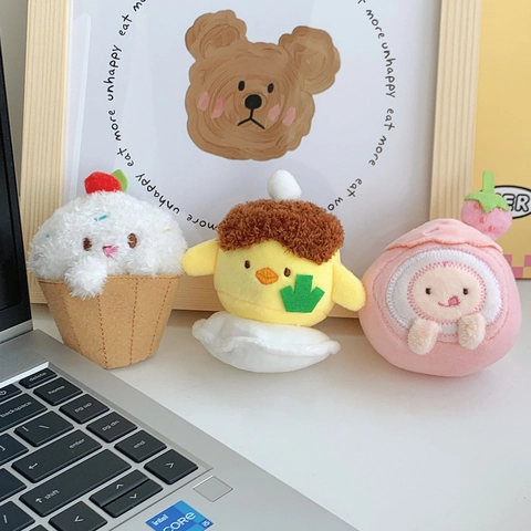 Simpatico Portachiavi in Peluche a Forma di Dessert Torta alla Fragola Pulcino Ciondolo per Borsa Regalo di Compleanno per Ragazze