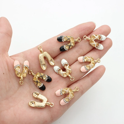 Ciondoli Scarpette Da Ballo Charms In Lega Smaltata Con Strass Per Creazione Gioielli DIY Collane Braccialetti