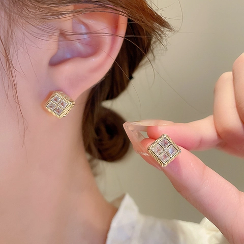 Geometrische Quadratische Ohrstecker Kupfer Mit Zirkon Und Buchstabe M Silberner Ohrstecker Modisch Für Frauen