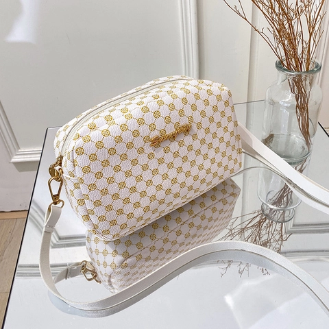 Women Vintage Monogram Shoulder Bag PU Leather Floral Print Crossbody Camera Bag With Gold Hardware Fashion Square Purse
