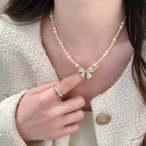 Franse Vintage Zirconia Strik Hanger Halsketting Elegant Kunstparel Sleutelbeenketting Voor Dames Exquise Luxe Sieraden