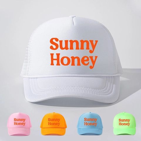 Sunny Honey Print Trucker Hat Mesh Honkbalpet Ademend Zonnescherm Verstelbaar Retro Polyester Sportieve Pet