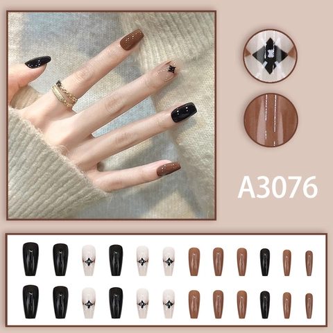 Uñas Postizas Largas Forma Ataúd Brillante Marrón Negro Nude Patrón Cuadros Estilo Vintage Uñas Artificiales Para Mujeres Kit Manicura Otoño Invierno
