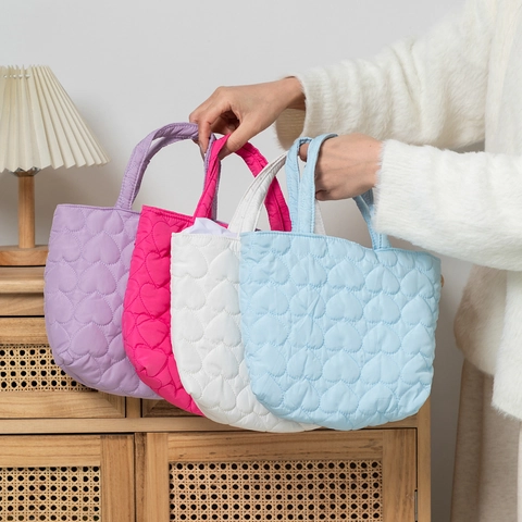 Cute Heart Quilted Handbag Puffy Soft Polyester Padded Tote Bag For Women Girls Student Daily Shopping