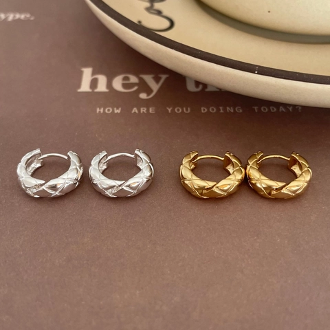 Gesteppte Textur Creolen 925 Sterlingsilber Minimalistische Geometrische Huggie Für Frauen Elegante Modeschmuck