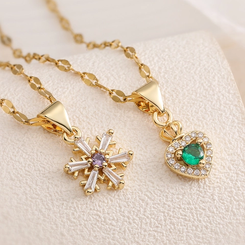 Collar Con Colgante De Circonita Corazón Corona Y Copo De Nieve Cobre Chapado En Oro De 18K Joyas Elegantes