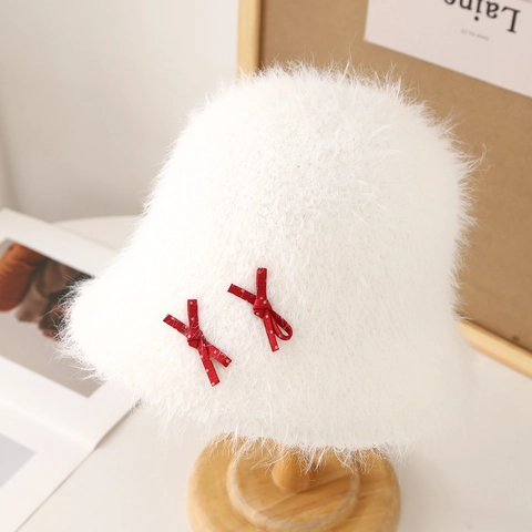 Gorro de Pescador Dulce de Piel de Conejo Sintética para Mujer con Lazo Hebilla de Satin Lunares Cálido Moda Otoño Invierno