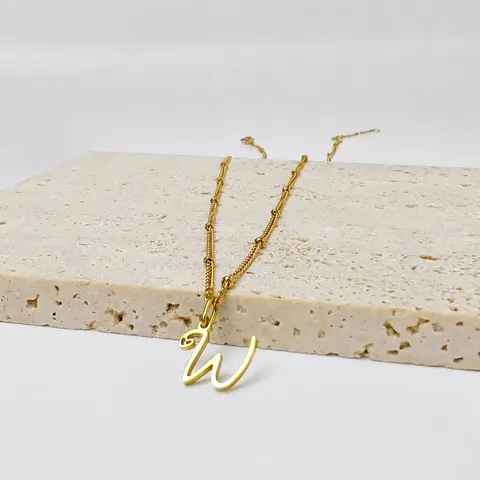 Collana con Ciondolo a Lettera Iniziale in Acciaio Inossidabile per Donna Dettaglio Cuore Catena a Pallini Gioielli