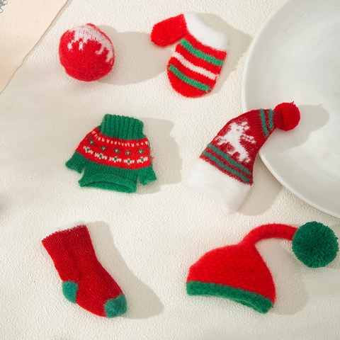Mini Christmas Knitted Hats Socks Sweaters Scarf Handmade Woolen Tree Hanging Ornaments DIY Doll Clothing Accessories