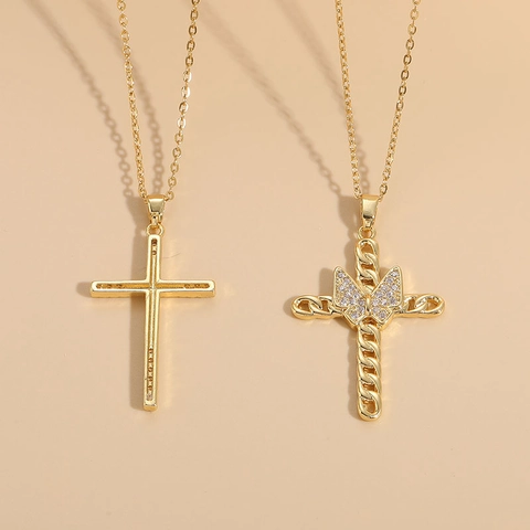 Collana con Pendente a Croce in Rame Placcato Oro 14K Zirconia Farfalla Fiocco Lussuosa Gioielleria Religiosa per Donna