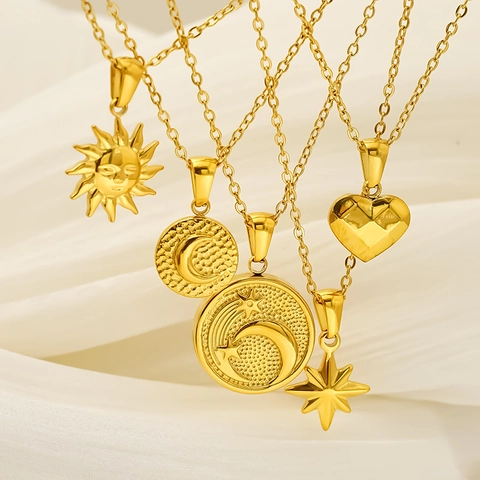 Vintage Celestial Sun Moon Heart Star Pendant Necklace 18K Gold Plated 304 Stainless Steel Jewelry For Women Daily Wear