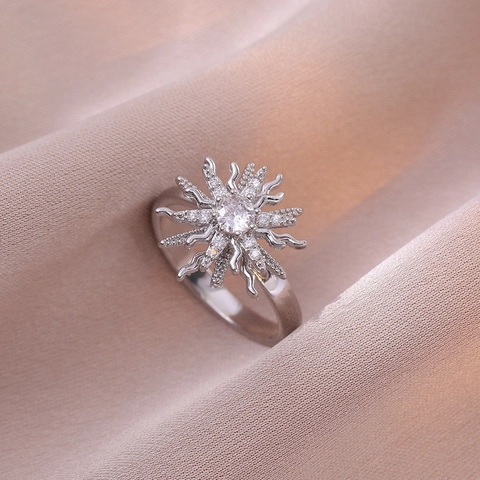 Titanium Steel Rotating Sunflower Pendant Necklace Stainless Steel Zircon Sunburst Ring For Women Spinner Jewelry Gift