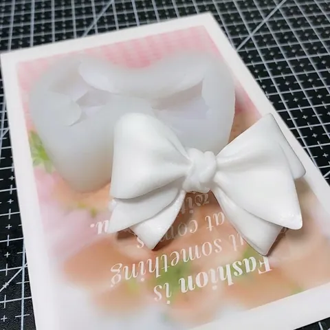 Bowknot Silicone Mold DIY Handmade Aromatherapy Gypsum Fondant Cake Decorating Tool Car Vent Ornament Mold Transparent