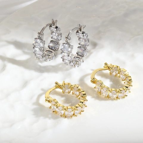 Elegant Copper 18K Gold Plated Zirconia Hoop Earrings For Women Oval Geometric Rhinestone Ear Buckle Fashion Jewelry