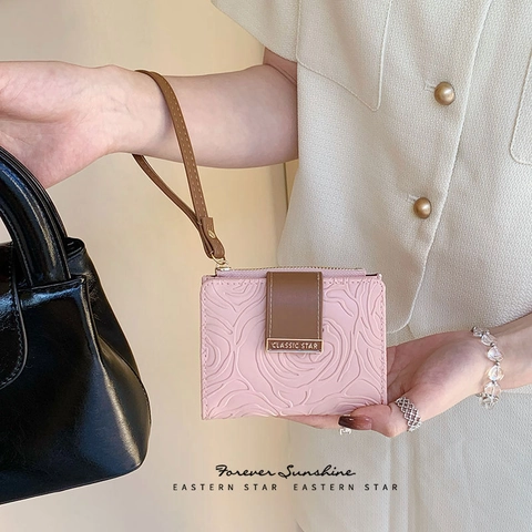 Women Small Wallet PU Leather Rose Embossed Floral Zipper Bifold Wristlet Strap Retro High-end Multi-functional Coin Purse