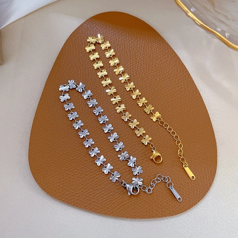 Bracelet Trèfle à Quatre Feuilles Minimaliste en Acier Inoxydable pour Femmes Chaîne à Maillons Élégante Ajustable Plaqué Or Argent