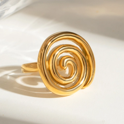 Roestvrijstalen Ring 18K Verguld Spiraal Ontwerp Kleurvast Waterdicht Hypoallergeen Minimalistische Sieraden Voor Dames