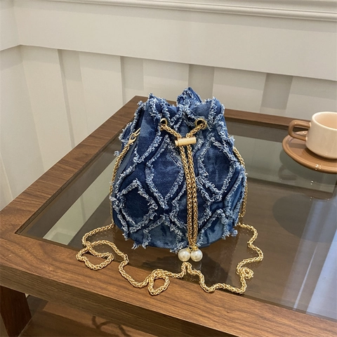 Quilted Fringe Denim Bucket Bag With Metal Chain Strap And Artificial Pearl Charm Drawstring Fashion Shoulder Bag For Women