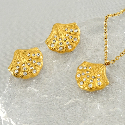 Shell Fan Shape Pendant Necklace And Earrings 18K Gold Plated Stainless Steel With Rhinestones Elegant Minimalist For Women