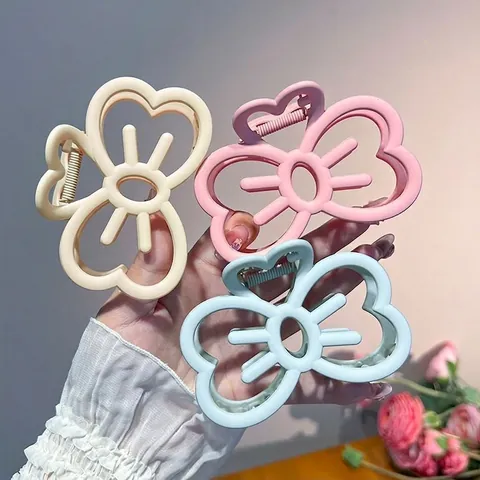 Matte Plastic Hair Claw Clip Large Hollow Bow Heart Shape Shark Clip Cute Sweet Fashion Headpiece For Women Girls