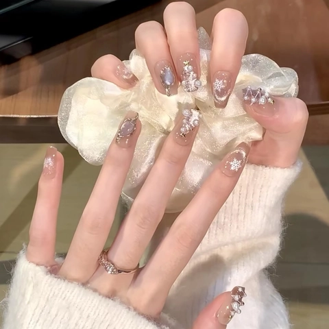 Handgefertigte Weihnachten Künstliche Fingernägel Sargform Katzenauge Design Künstliche Perle Weihnachtsbaum Schneeflocken Für Damen Winter Party