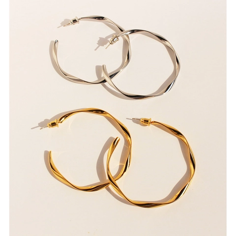 Große Gedrehte Creolen Messing Vergoldet Mit 925 Sterling Silber Ohrstecker Retro Trendig Geometrisch Damen