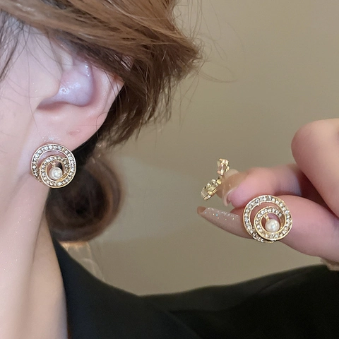 Pendientes De Botón De Perlas Artificiales En Espiral Para Mujer Con Estrás Aleación Con Silver Earring Post Minimalista Elegante Oro