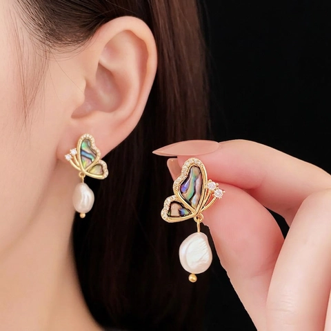 Pendientes De Mariposa Con Perla De Agua Dulce Y Concha Circonita Cobre Chapado En Oro Pin De Plata