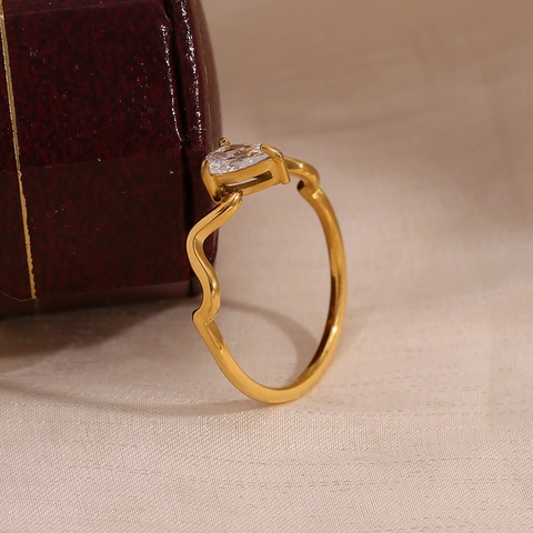 Pear Cut Zircon Wave Band Ring 18K Gold Plated Stainless Steel Minimalist Jewelry Gift For Women