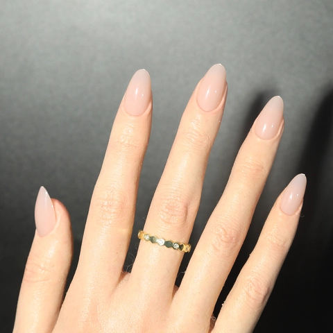 Uñas Postizas Cortas Forma De Almendra Brillante Color Sólido Rosa Nude Removibles Para Mujeres