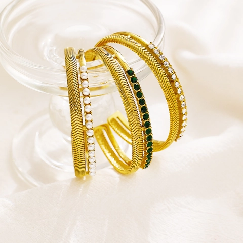 Bracciale Rigido Aperto A Doppio Strato In Acciaio Inossidabile Oro Vintage Con Zircone E Perla Artificial Trama Chevron Da Donna