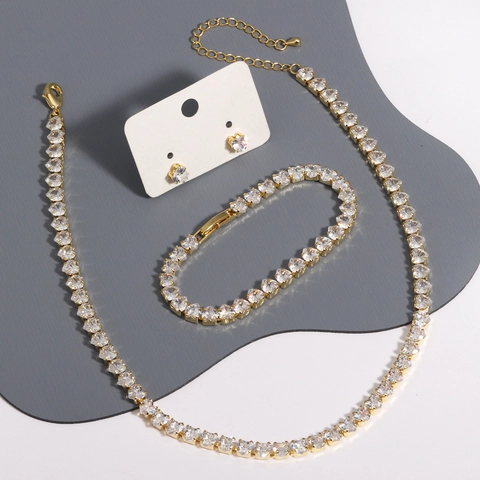 Collier Chaîne Tennis Zircon Coeur Cuivre Plaqué Or 18K Bijoux Personnalisés Délicats Pour Femmes Accessoire Scintillant