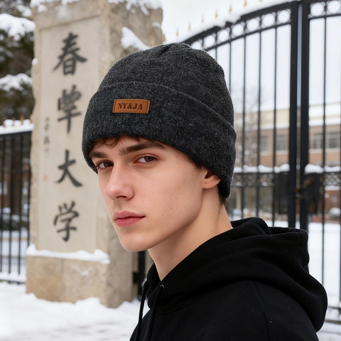 Bonnet En Maille D'Hiver Chaud Épaissi Acrylique Calotte Avec Étiquette En Cuir Pour Hommes Femmes Extérieur Casual