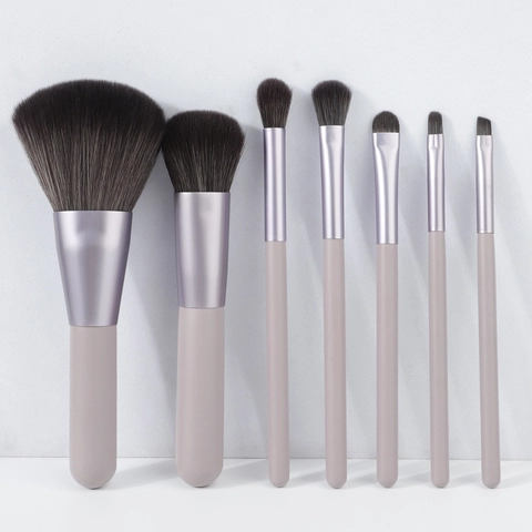 Professionelle Make-up-Pinsel Weiche Synthetikborsten Holzgriff Tragbare Beauty-Tools Für Anfänger Tägliche Kosmetik Violett Grau