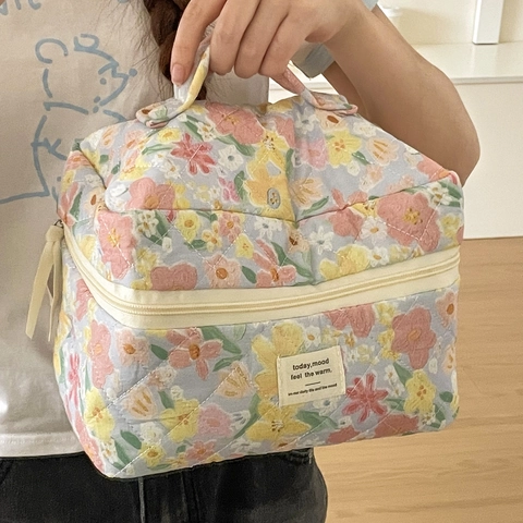 Quilted Floral Makeup Bag Cotton Portable Large Capacity Travel Cosmetic Organizer Storage Pouch Sweet Fresh Style