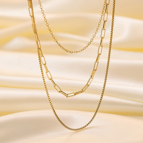 Collana A Triplo Strato Placcata Oro 18K Acciaio Inossidabile Catena A Graffetta E Scatola Gioielli Minimalisti Per Donna