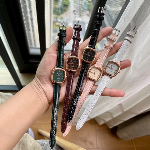 Vintage Women Square Dial Quartz Watch Casual Retro Faux Leather Strap Roman Numerals Analog Wristwatch Ladies Fashion Jewelry Watch
