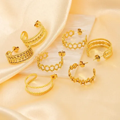 Orecchini A Cerchio In Acciaio Inossidabile Placcato Oro 18K Stella Cava Geometrica Perle Gioielli Donne
