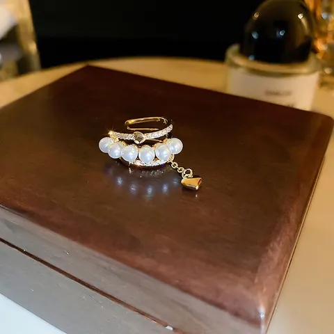 Vergoldeter Herzanhänger Mehrlagiger Ear Cuff Clip Ohrringe Mit Kupfer Zirkon Und Weißer Künstliche Perle Damen Ohne Piercing