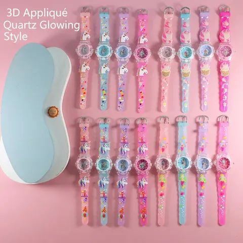 Orologio al Quarzo per Bambini Luminoso Rilievo 3D Cinturino in Silicone Design Animale Spazio Auto Ragazzo Ragazza Orologio da Polso