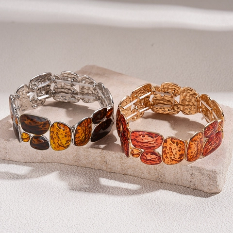 Retro Ethnisch Geometrisches Elastisches Armband Legierung Harz Unregelmäßiges Patchwork Hammerschlag Textur Schmuck Für Damen